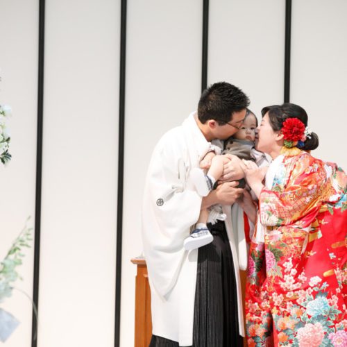 和装人前式で折鶴シャワー♪お子様も一緒で幸せいっぱい!