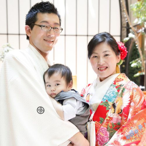 和装人前式で折鶴シャワー♪お子様も一緒で幸せいっぱい!