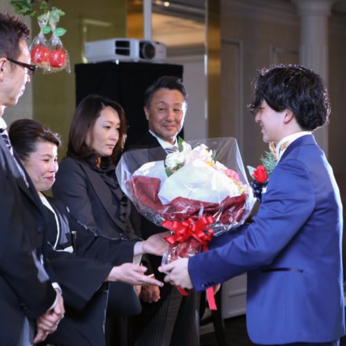 まるで王子様・プリンセスの結婚式♪参加型の演出をたくさん取り入れてゲストに感謝を伝える結婚式