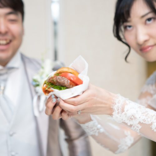 今日、“しあわせ”気分♪ サプライズバーガー大成功!