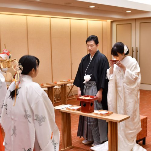 和と洋のベストマッチ
あこがれの神前結婚式