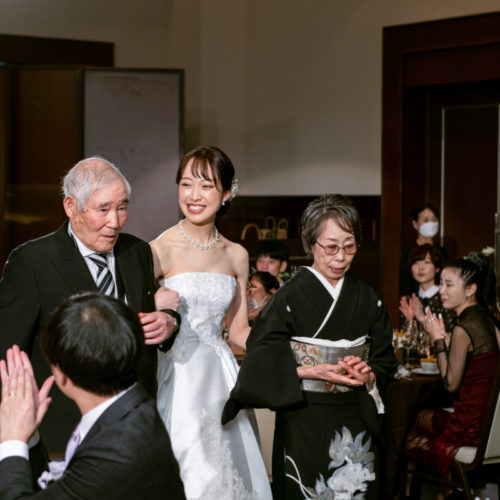 祝福と愛情の詰まった結婚式