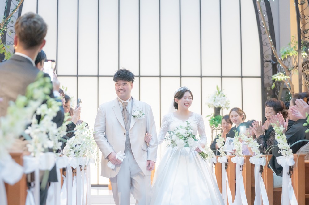 おふたりの門出
結婚式も！ハネムーンも！