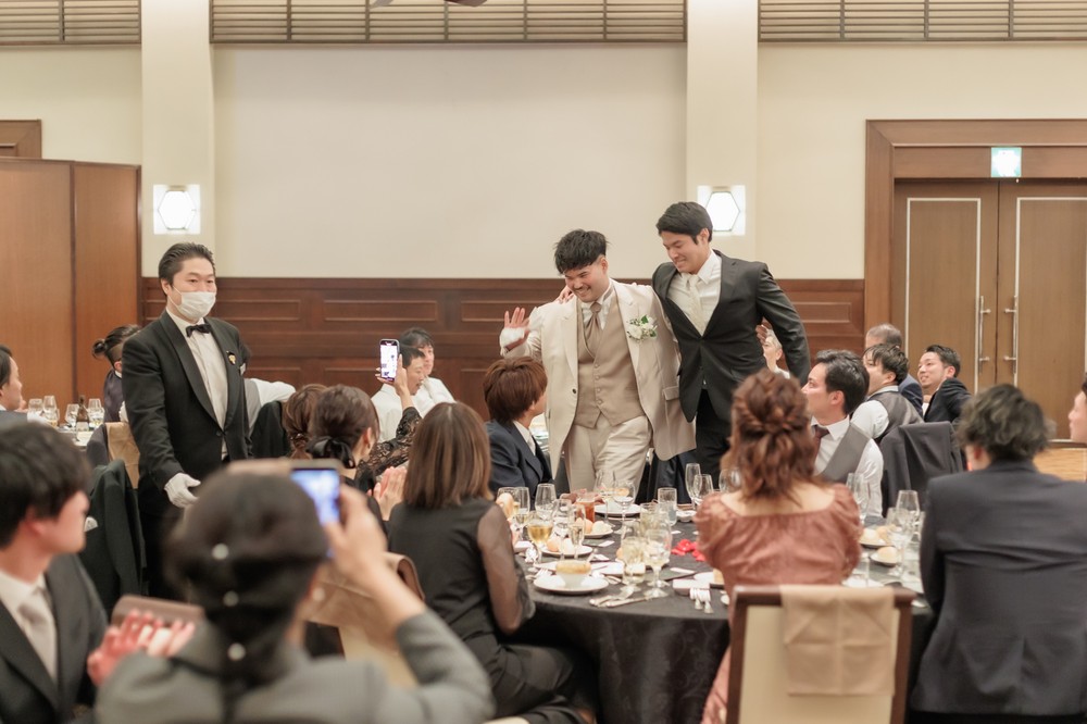 おふたりの門出
結婚式も！ハネムーンも！