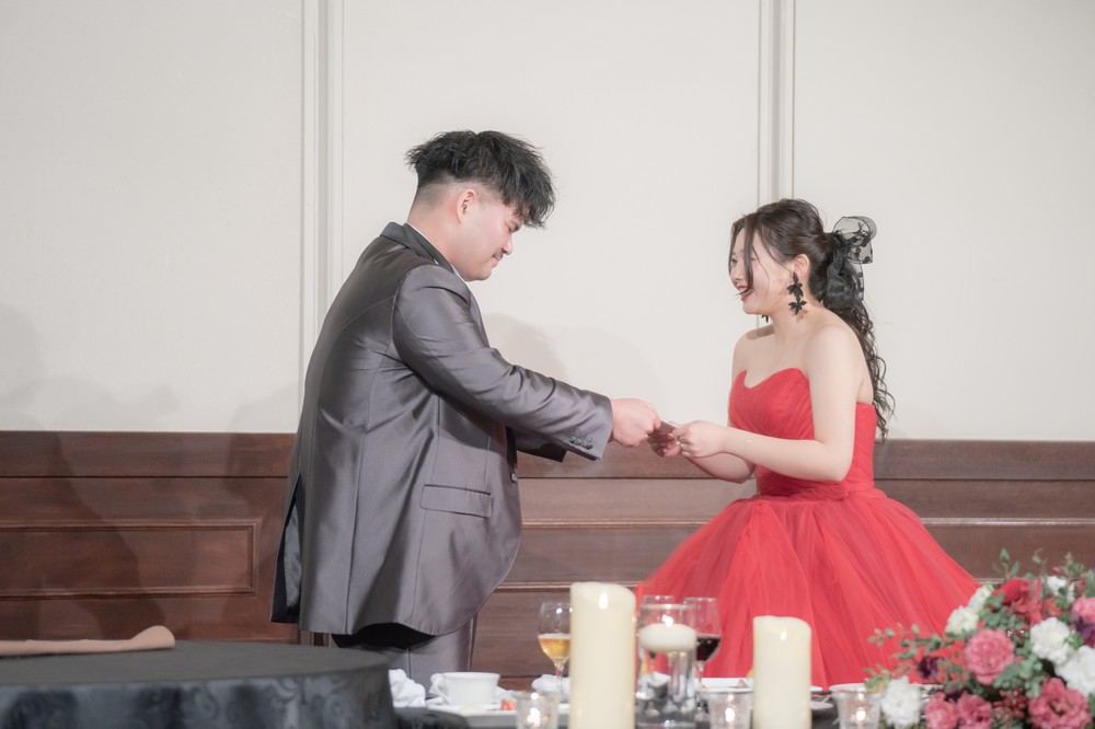 おふたりの門出
結婚式も！ハネムーンも！