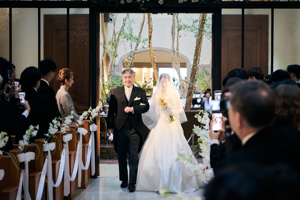 家族への感謝を伝えたい　ファミリーミートから始まる結婚式